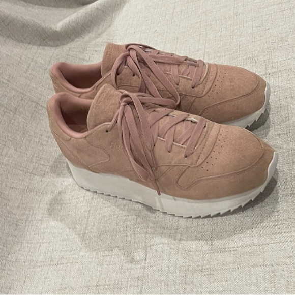 REEBOK leather suede classic double platform in pink dusty rose. Women’s 10.5. - Picture 4 of 14